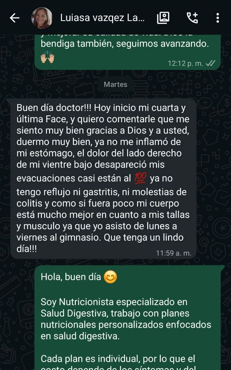 Captura de WhatsApp: una paciente en su última fase del plan reporta que duerme bien, que se le quitaron la inflamación del estómago, el reflujo, la gastritis y las molestias de colitis.